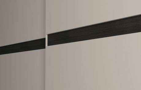 SENZA Armario a Medida con Puertas Correderas UECKO 3 Puertas Detalle Hendidura Puerta SENZA Armario a Medida con Puertas Correderas UECKO 3 Puertas Detalle Hendidura Puerta